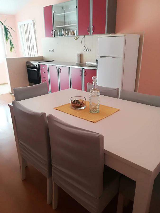 Apartman Rosanda Premuda Eksteriør bilde